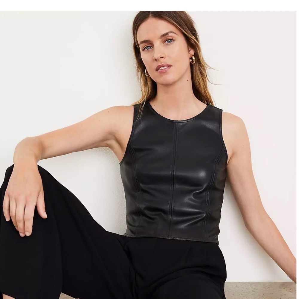 Loft versa faux leather shell nwt sz 4